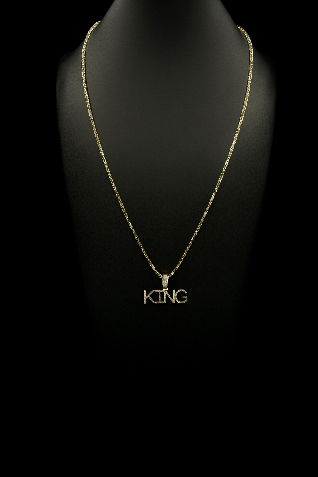 Ice chain and diamond pendant